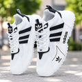 Sports shoe